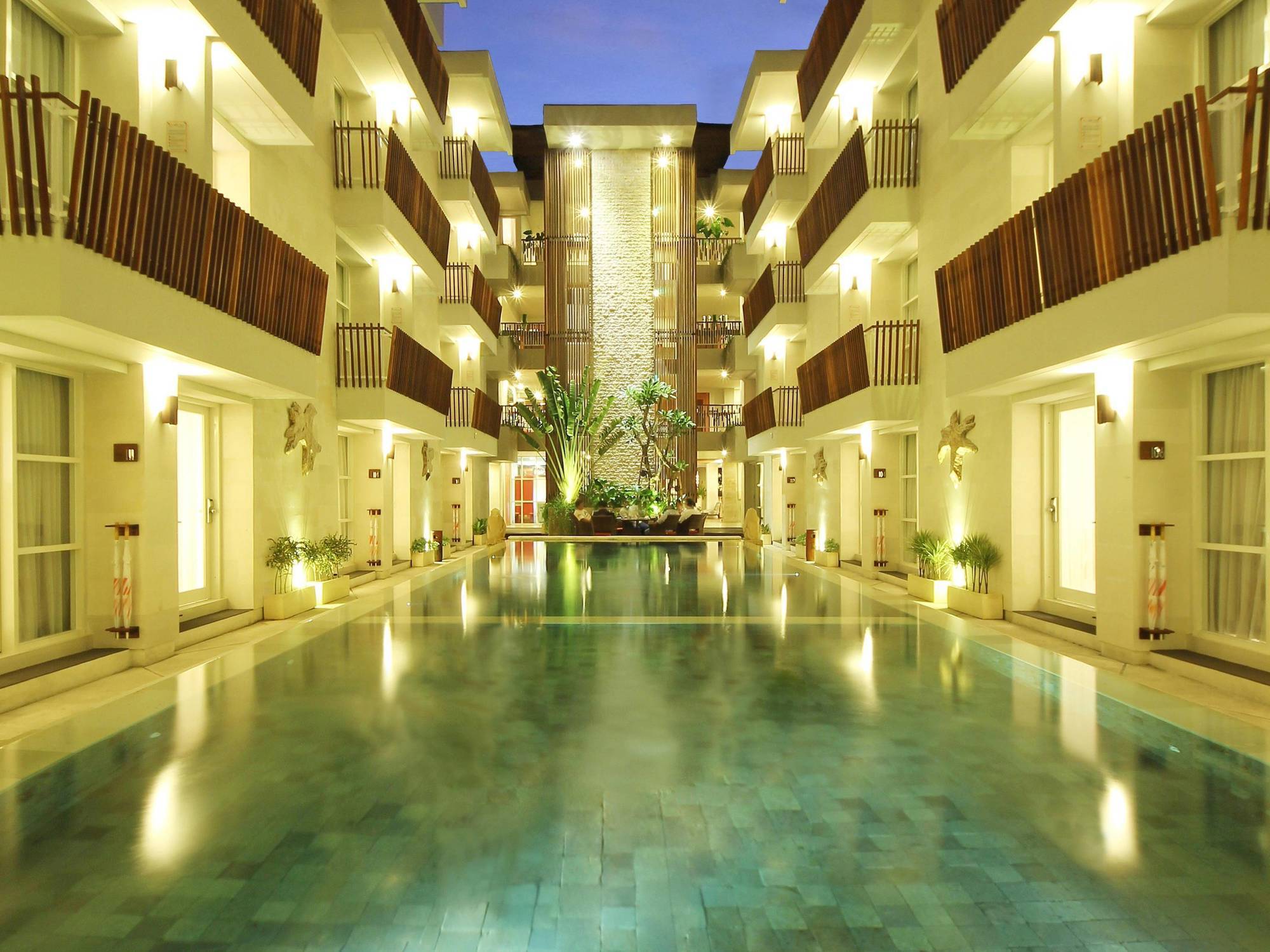 Holiday Inn Express Bali Sunset Road By Ihg Kuta Lombok Kültér fotó