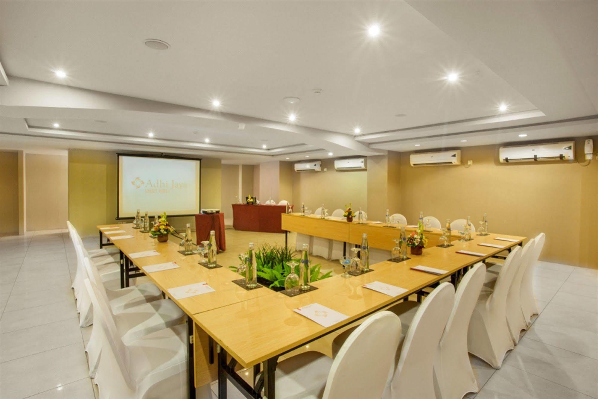Holiday Inn Express Bali Sunset Road By Ihg Kuta Lombok Kültér fotó