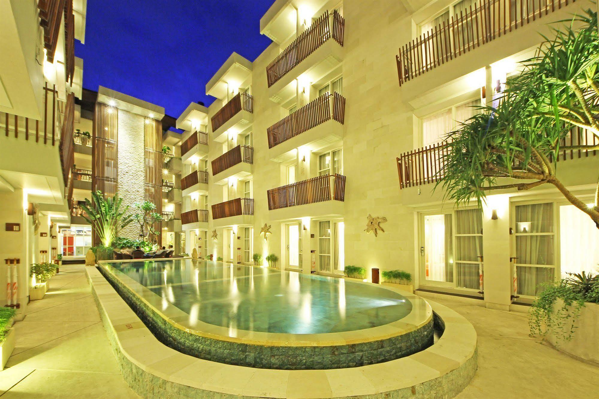 Holiday Inn Express Bali Sunset Road By Ihg Kuta Lombok Kültér fotó