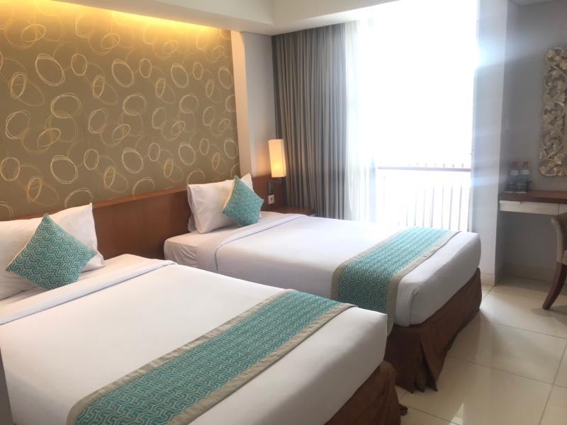 Holiday Inn Express Bali Sunset Road By Ihg Kuta Lombok Kültér fotó